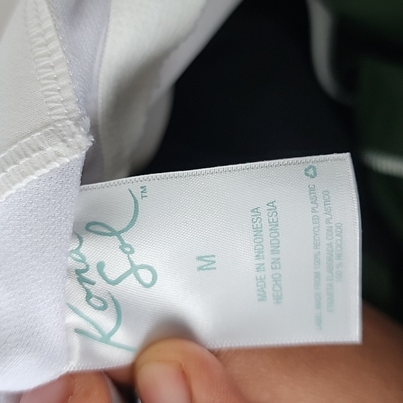 One peice bathing suit - Picture 3 of 3